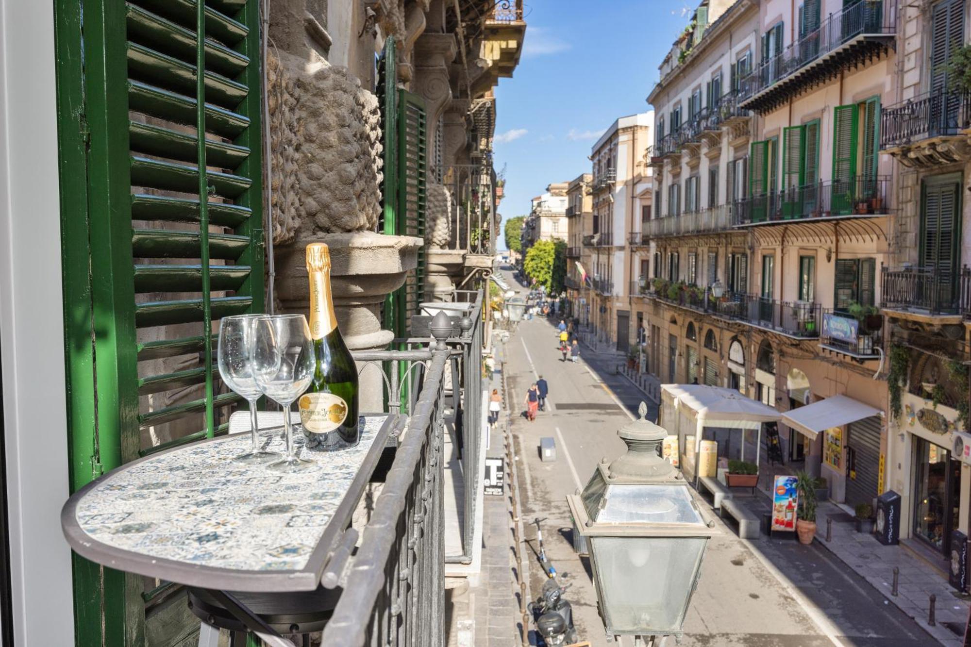 Roccella Apartments Palermo Buitenkant foto